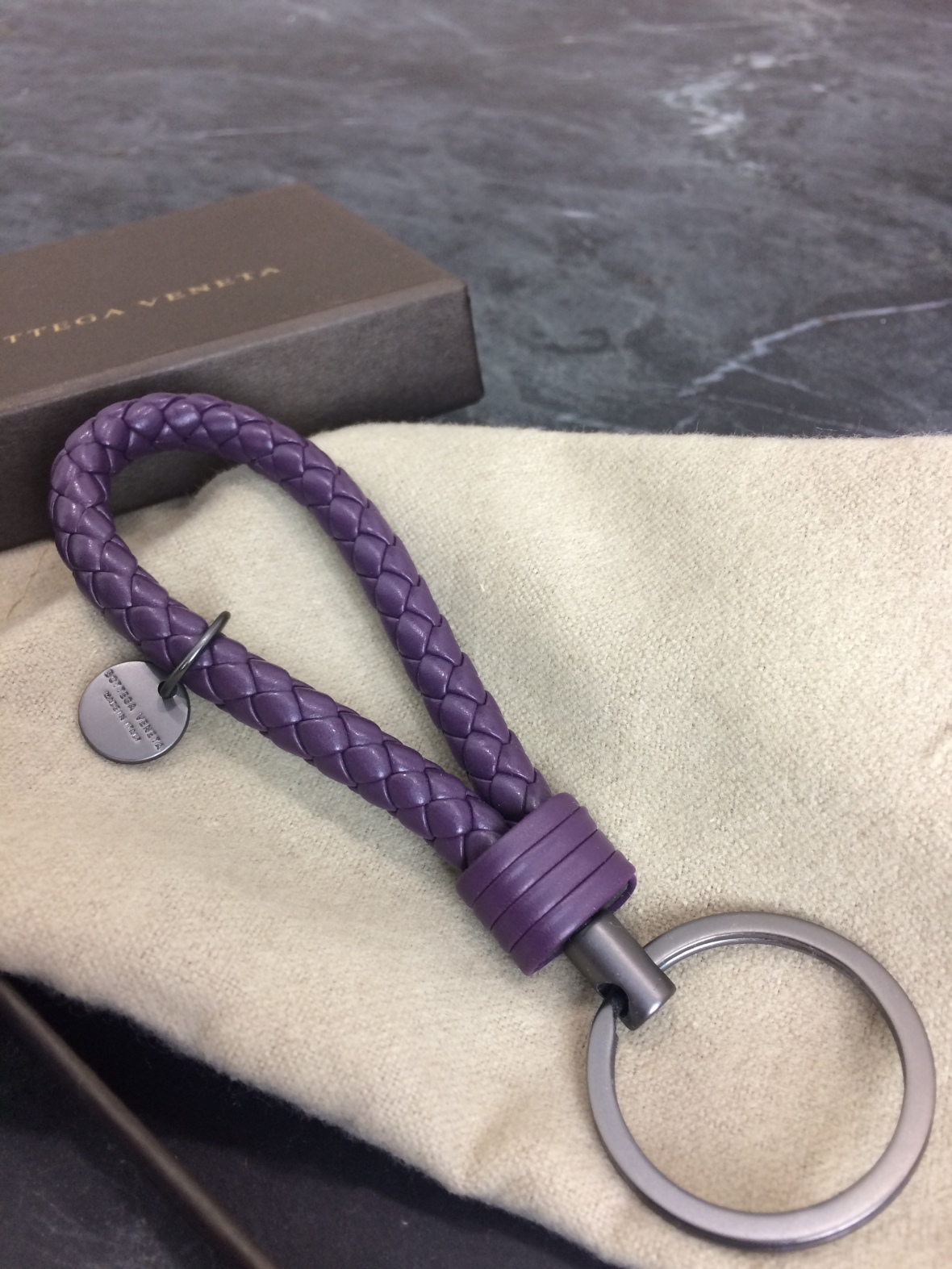 bv-replica-bag-review-knot-keychain